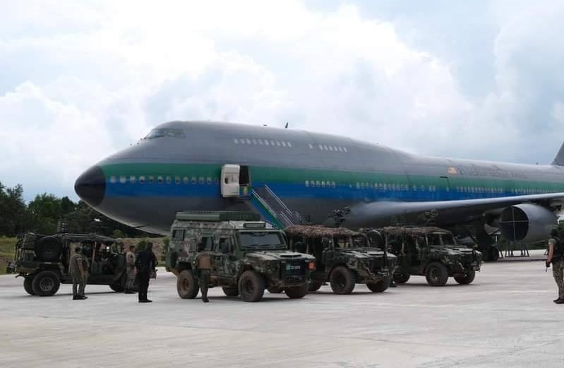Boeing 747 CQB training platform with military vehicles